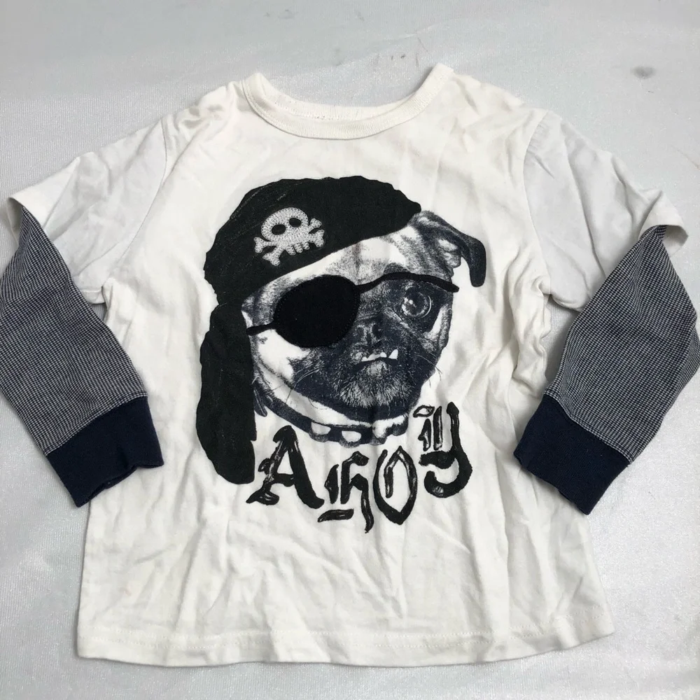 Gap dog pirate black and white long sleeve t-shirt
